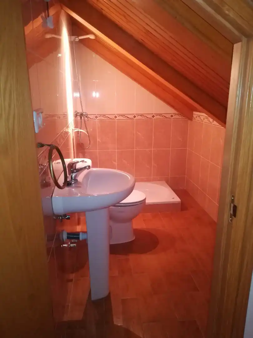 Bathroom of Detached homes for sale in Toledo  with Air Conditioner, Heating and Parquet flooring