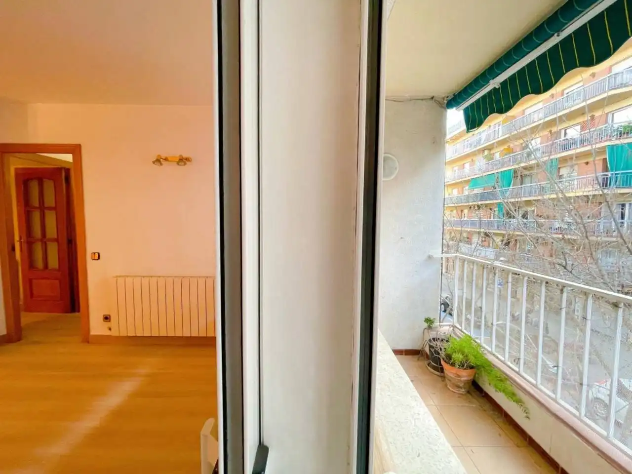 Terraza de Piso en venta en Cerdanyola del Vallès con Calefacción, Parquet y Balcón