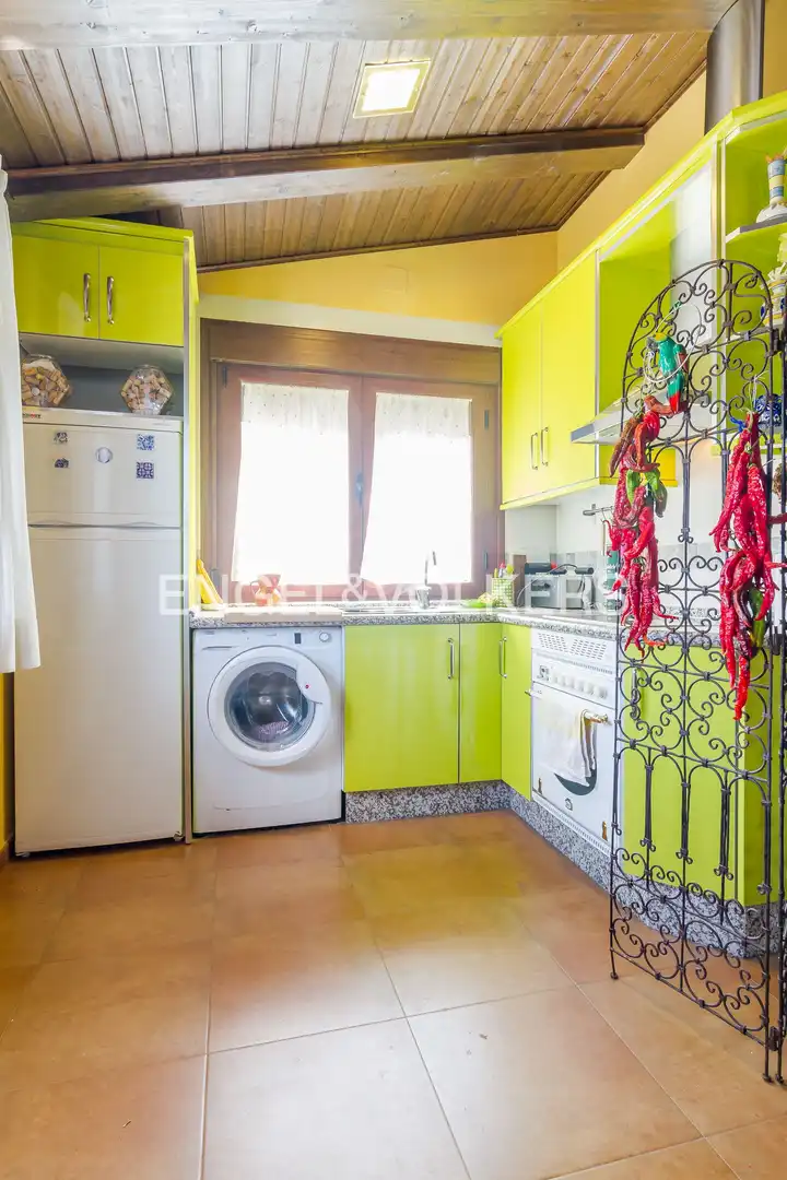 Cocina de Casa o chalet en venta en Berzocana con Calefacción, Jardín privado y Terraza