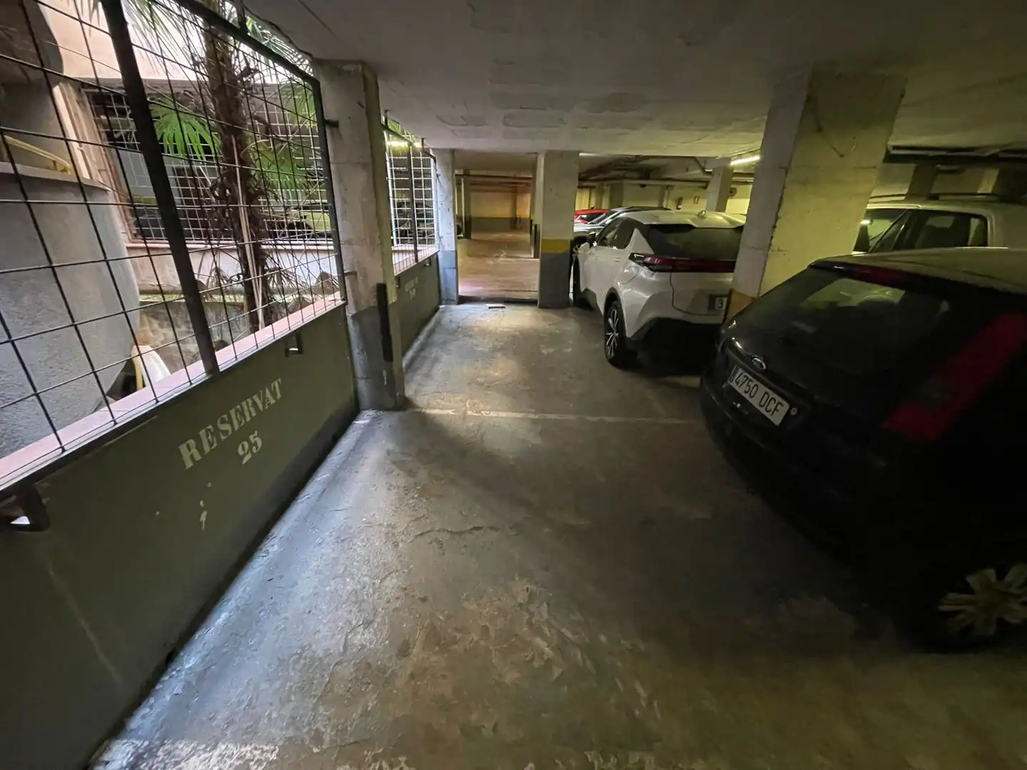 Parkplatz von Garage zum Verkauf in Girona