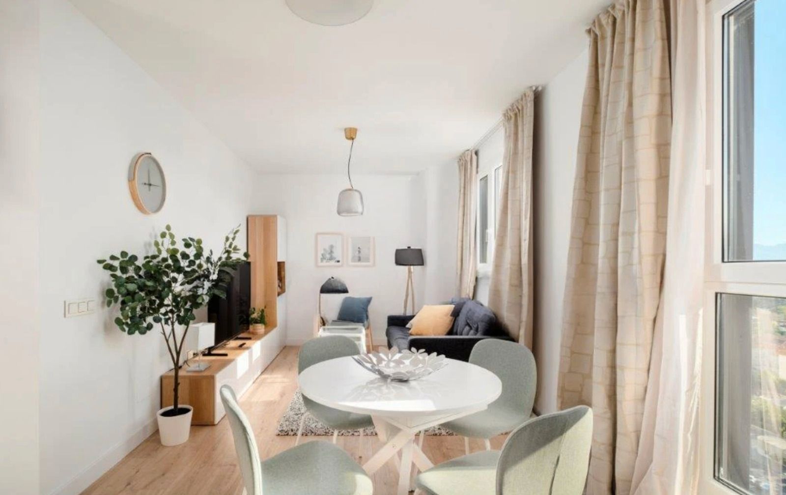 Living room of Apartment for sale in Málaga Capital  with Furnished, Balcony and Alarm