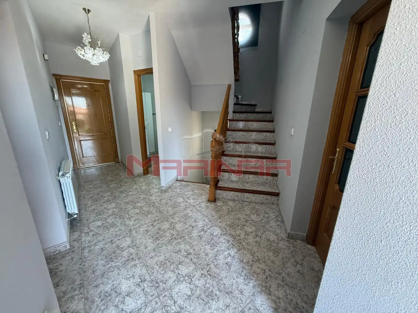 Haus oder Chalet zum Verkauf in Seseña mit Heizung, Privatgarten und Terrasse