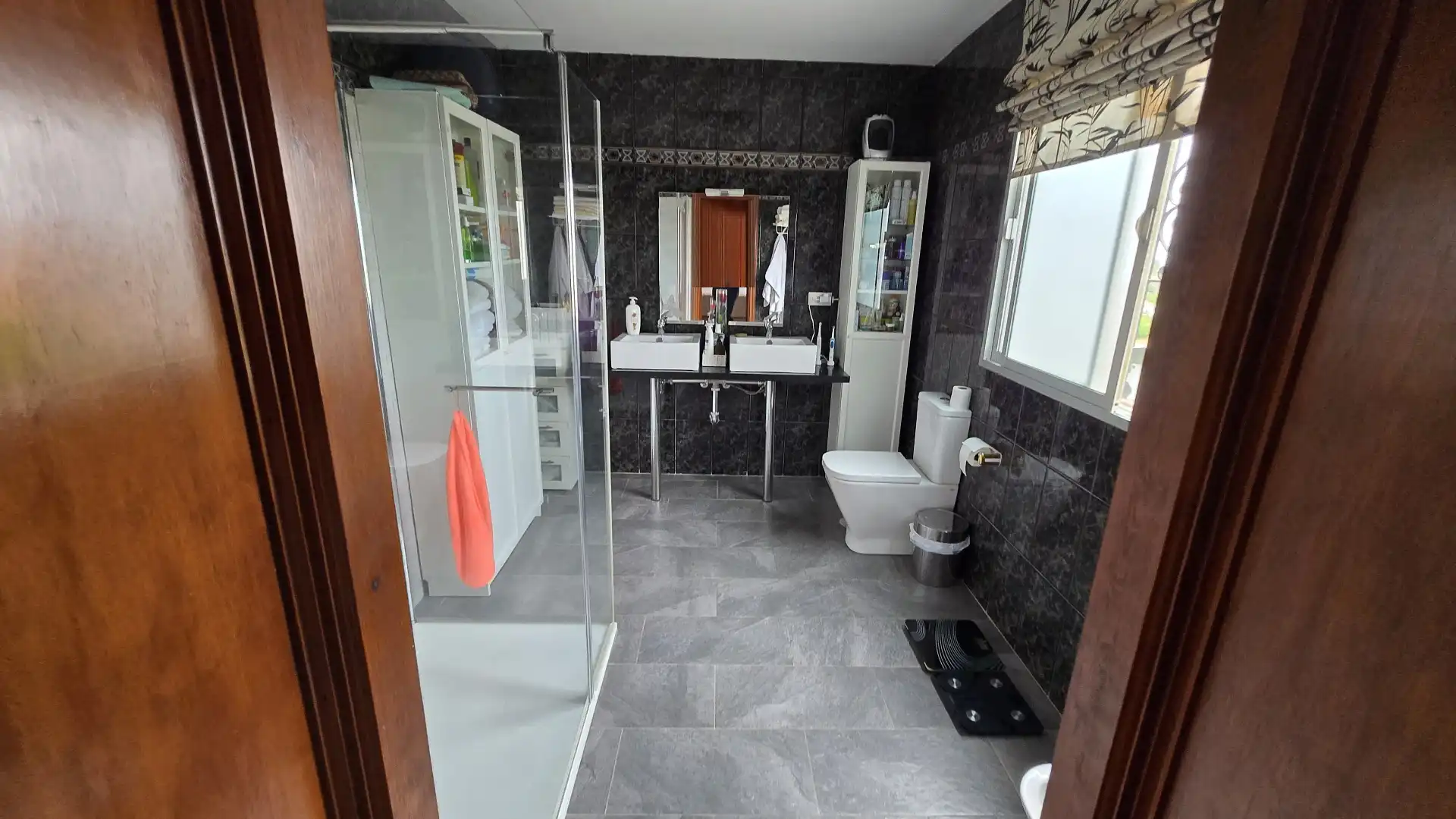 Bathroom of Houses for sale in Málaga  with Air Conditioner, Private garden and Terrace
