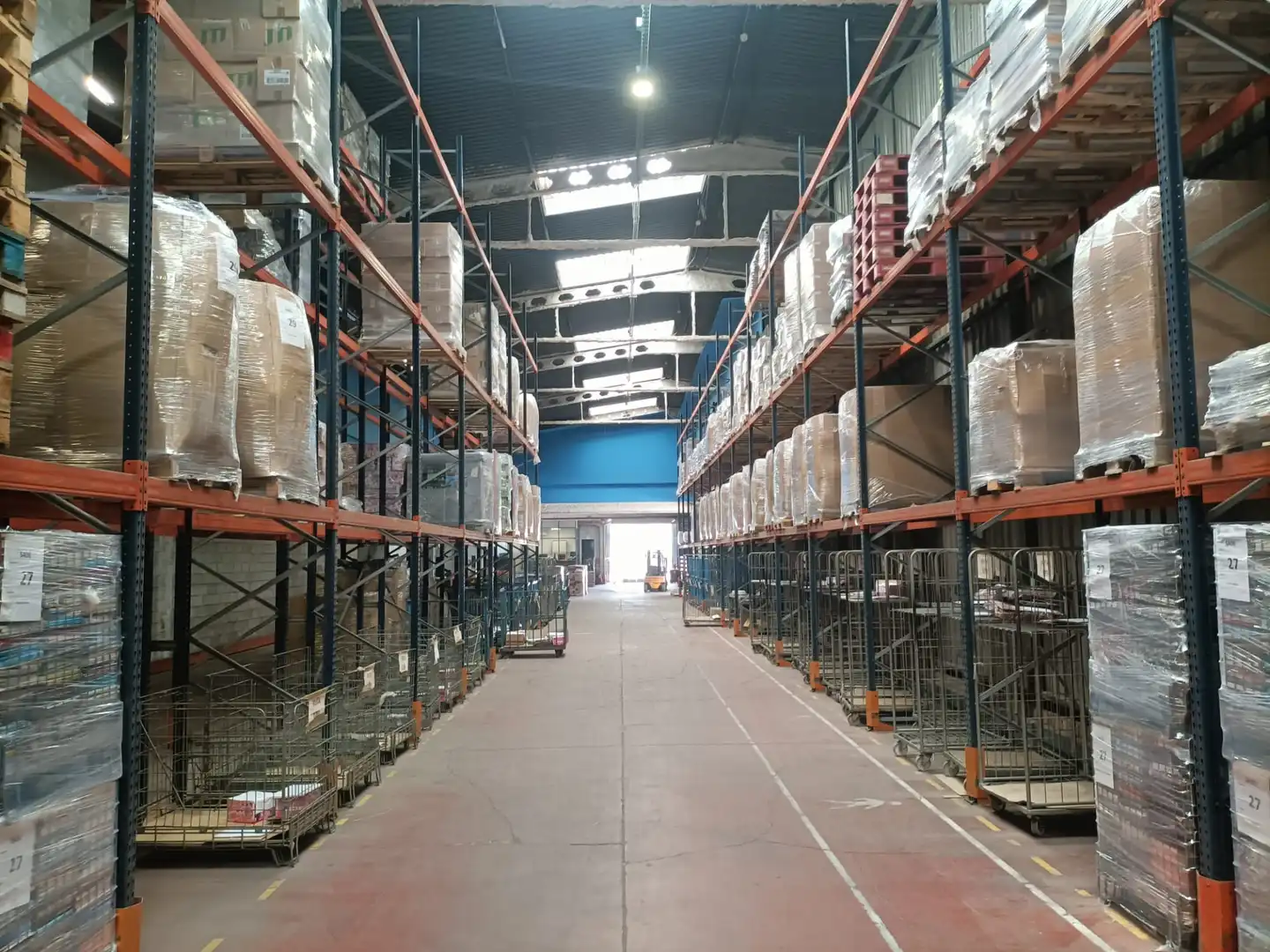 Nave industrial de alquiler en Barcelona con Calefacción y Alarma