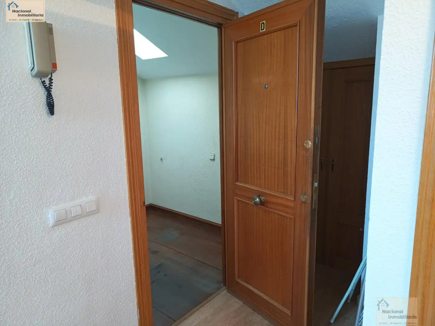 Flat for sale in Segovia  with Air Conditioner, Heating and Storage room