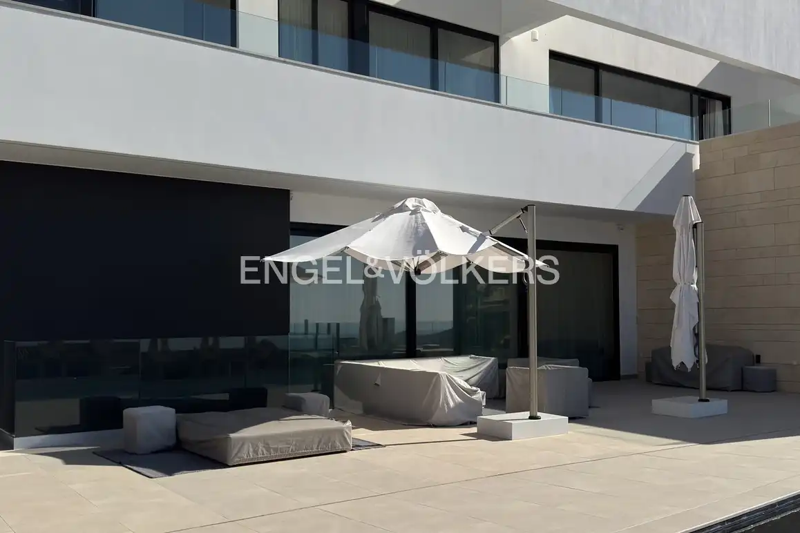 Casa con piscina in vendita a Golf Bahía, imagen 41