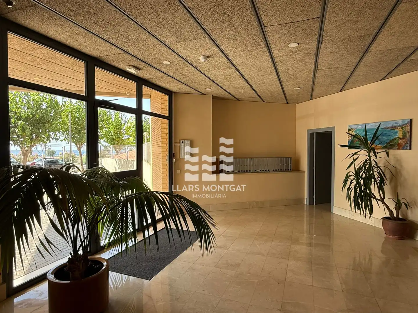 Wohnung zum Verkauf in Montgat mit Klimaanlage, Heizung und Terrasse