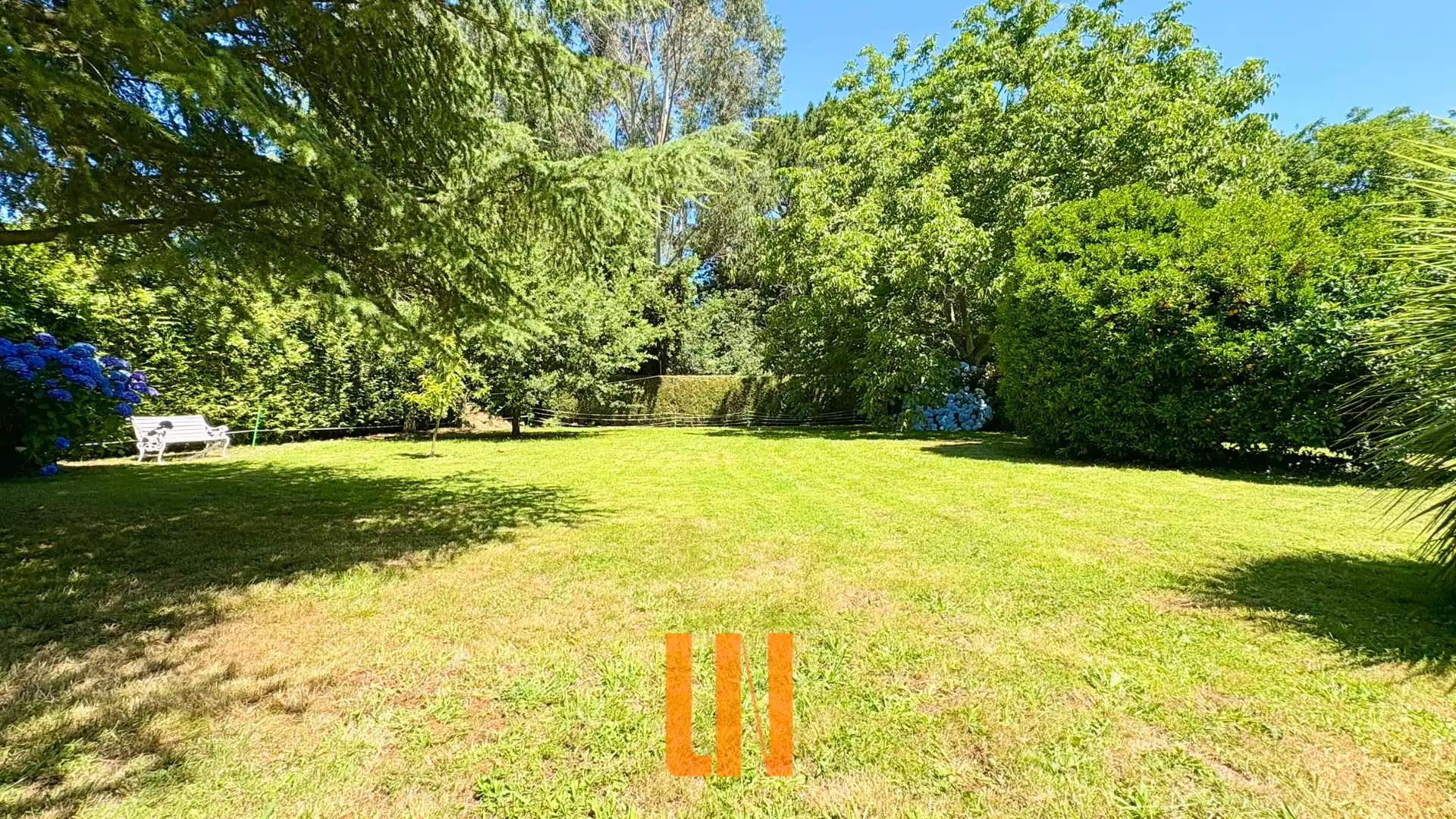 Casa o xalet en venda en Oleiros amb Calefacció, Jardí privat i Parquet