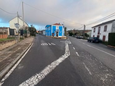 Casa con balcón en venta en De Soñeiro