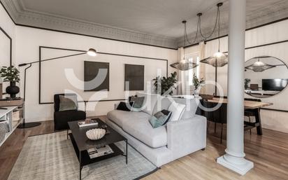 Living room of Flat to rent in  Madrid Capital  with Air Conditioner