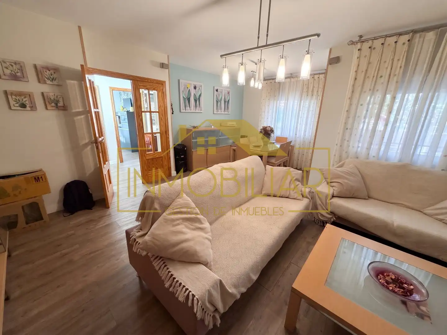 Sala d'estar de Casa o xalet en venda en El Viso de San Juan amb Aire condicionat, Calefacció i Traster