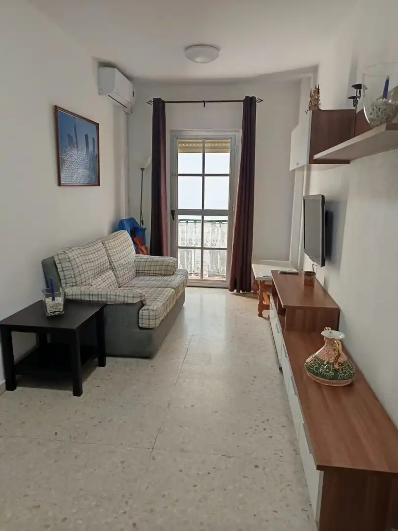 Sala d'estar de Pis en venda en Huelva amb Aire condicionat, Calefacció i Moblat