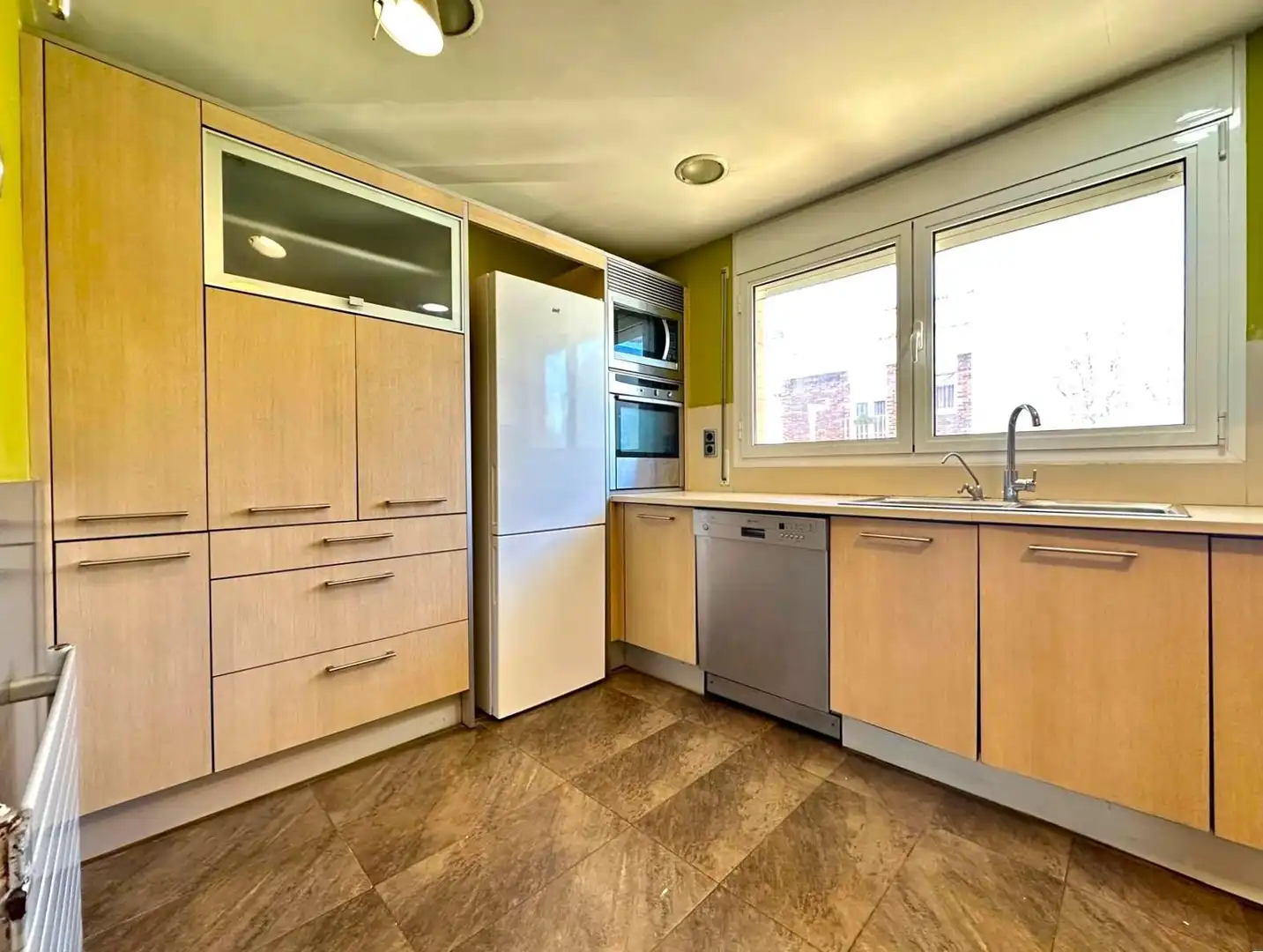 Cocina de Casa o chalet en venta en Granollers con Aire acondicionado, Calefacción y Jardín privado