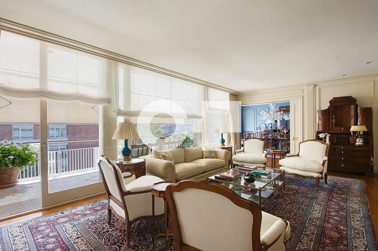 Piso con terraza en venta en Carrer Carrer Jacinto Benavente, imagen 9