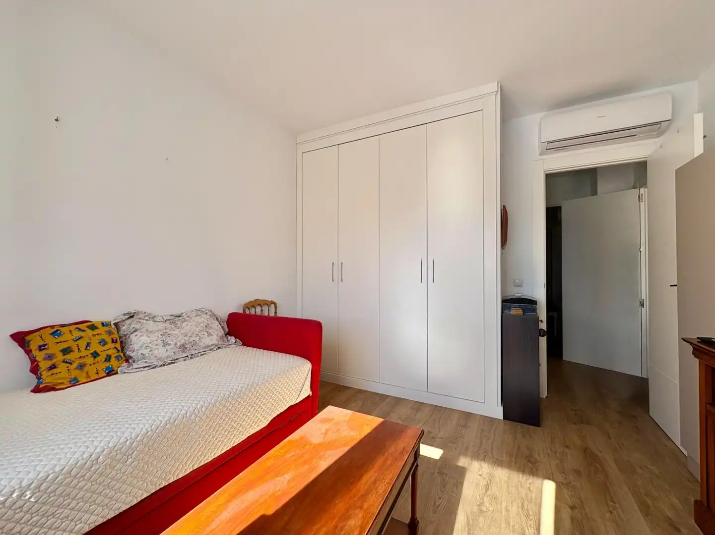Bedroom of Flat for sale in Málaga  with Air Conditioner, Terrace and Furnished