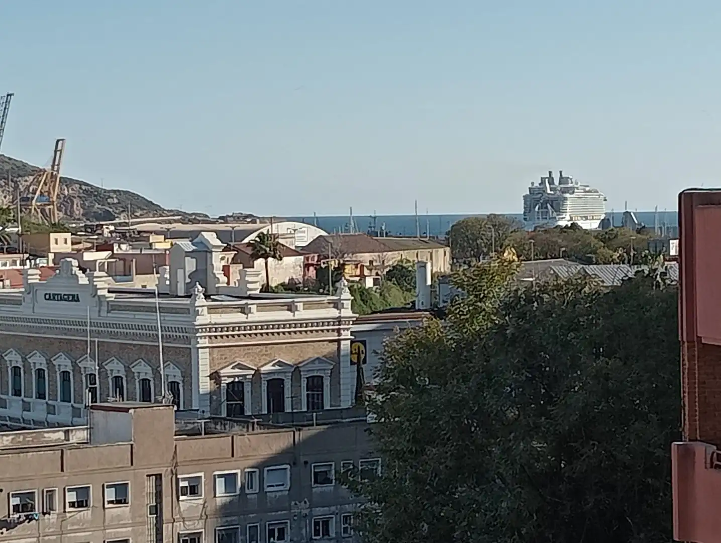 Vista exterior de Pis en venda en Cartagena amb Moblat, Forn i Rentadora