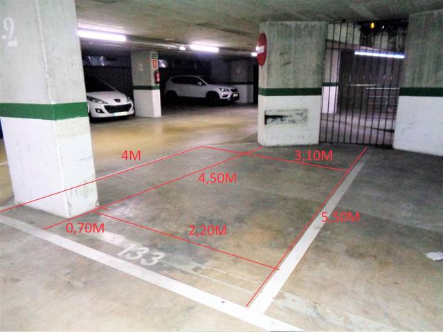 Garaje en Alquiler en Calle Vilalba dels arcs en La Guineueta