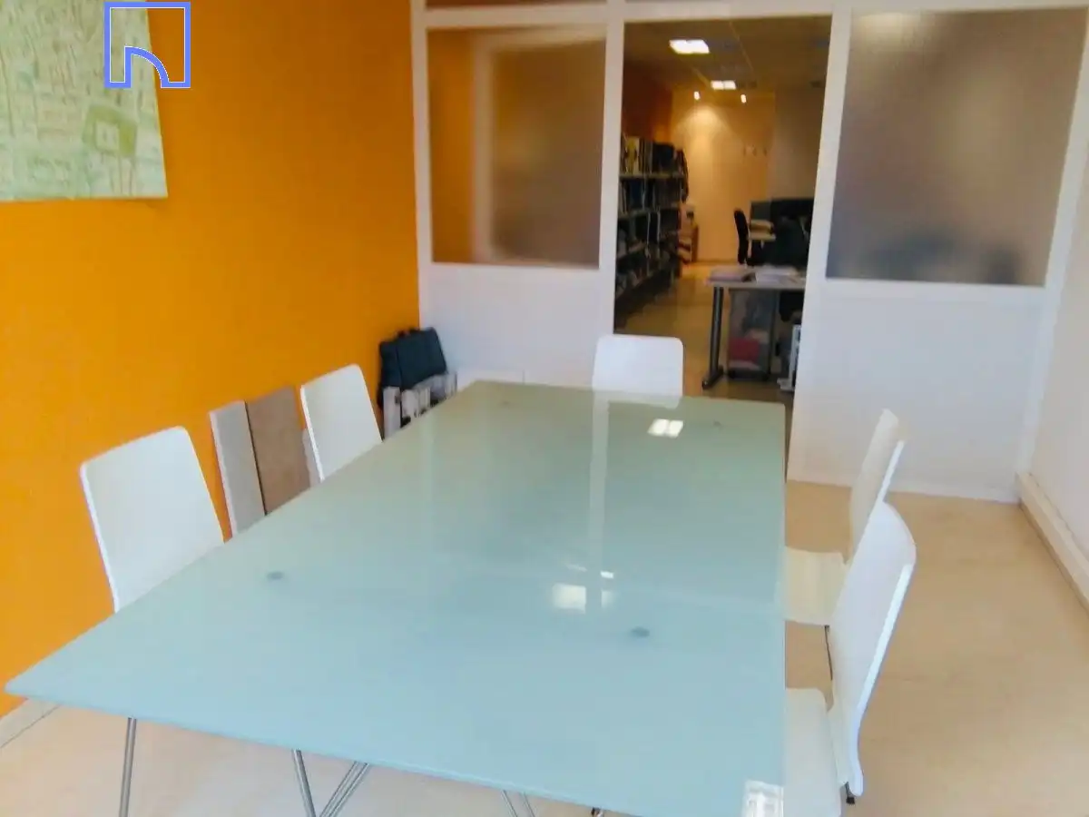 Office space to rent in Centro