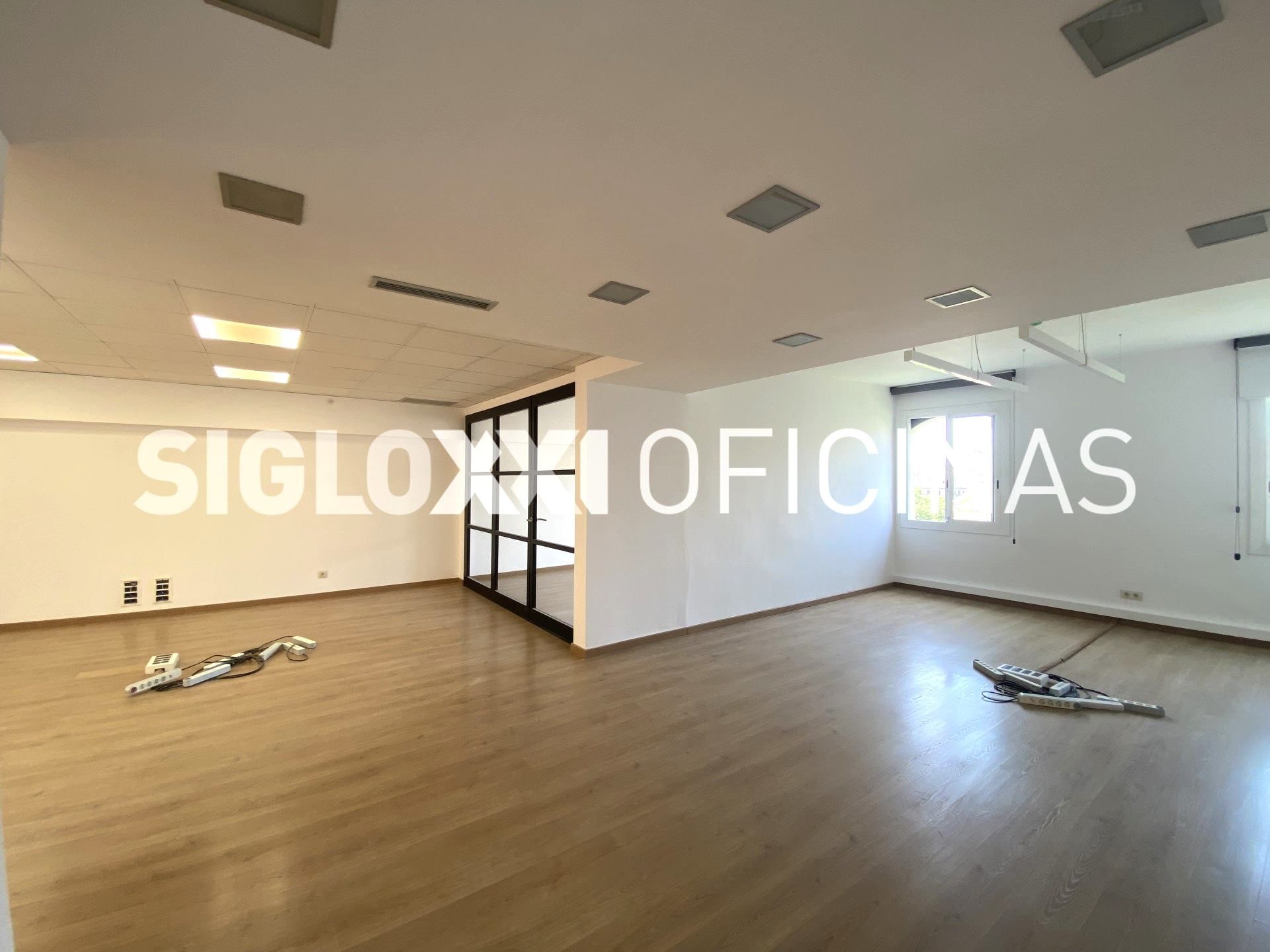 Office to rent in  Barcelona Capital  with Air Conditioner and Heating