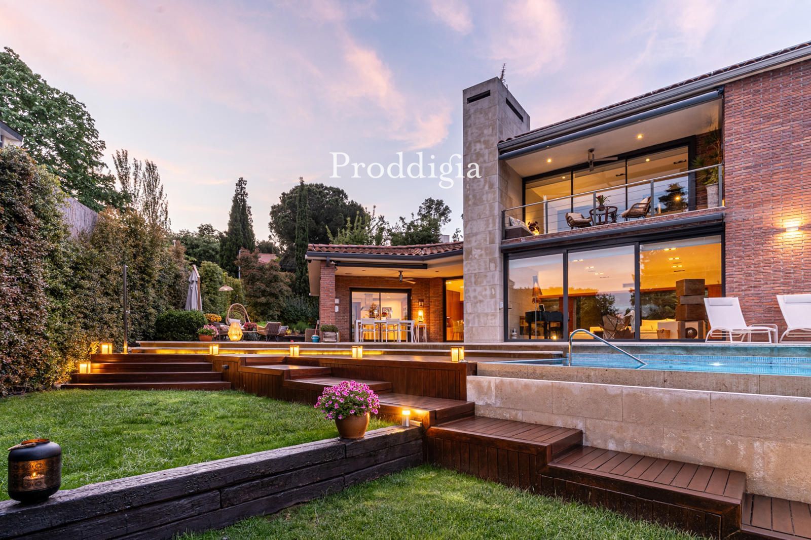 Exterior view of House or chalet for sale in Cerdanyola del Vallès  with Air Conditioner, Heating and Private garden