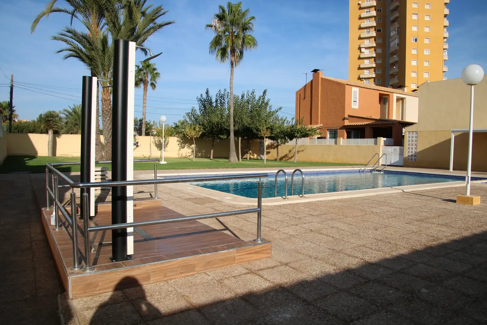 Piscina de Casa adosada en venta en Cartagena con Calefacción, Terraza y Amueblado