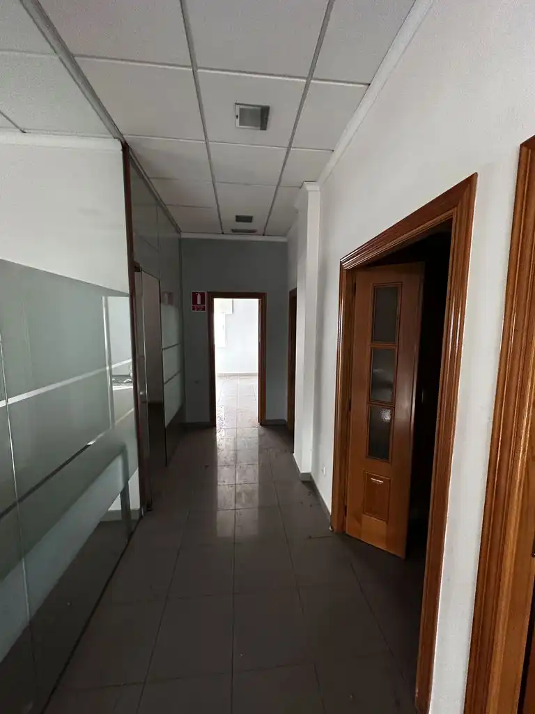 Local de lloguer en Sagunto / Sagunt