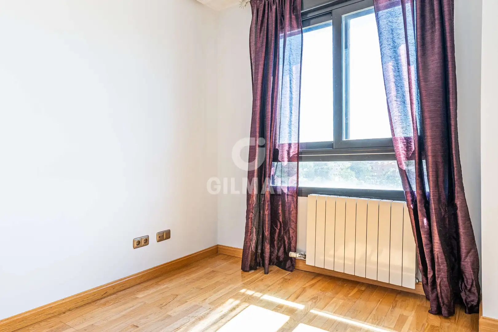 Habitación de Piso en venta en Madrid con Calefacción, Jardín privado y Trastero