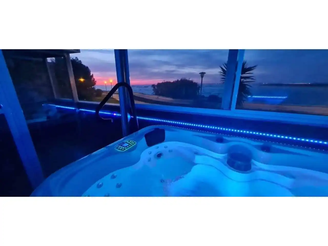 Piscina de Piso en venta en Puerto Real con Aire acondicionado, Calefacción y Terraza