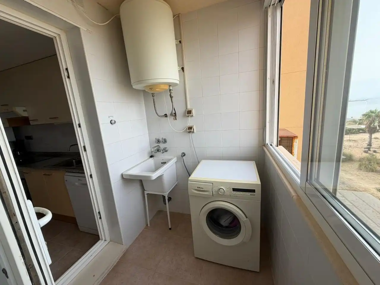 Baño de Apartamento en venta en La Manga del Mar Menor con Aire acondicionado, Calefacción y Jardín privado