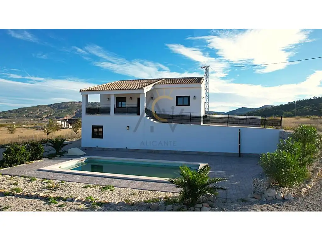 Xalet amb terrassa en venda a Poligono 23 Paraje 47 Casas De Los Santos, imagen 3