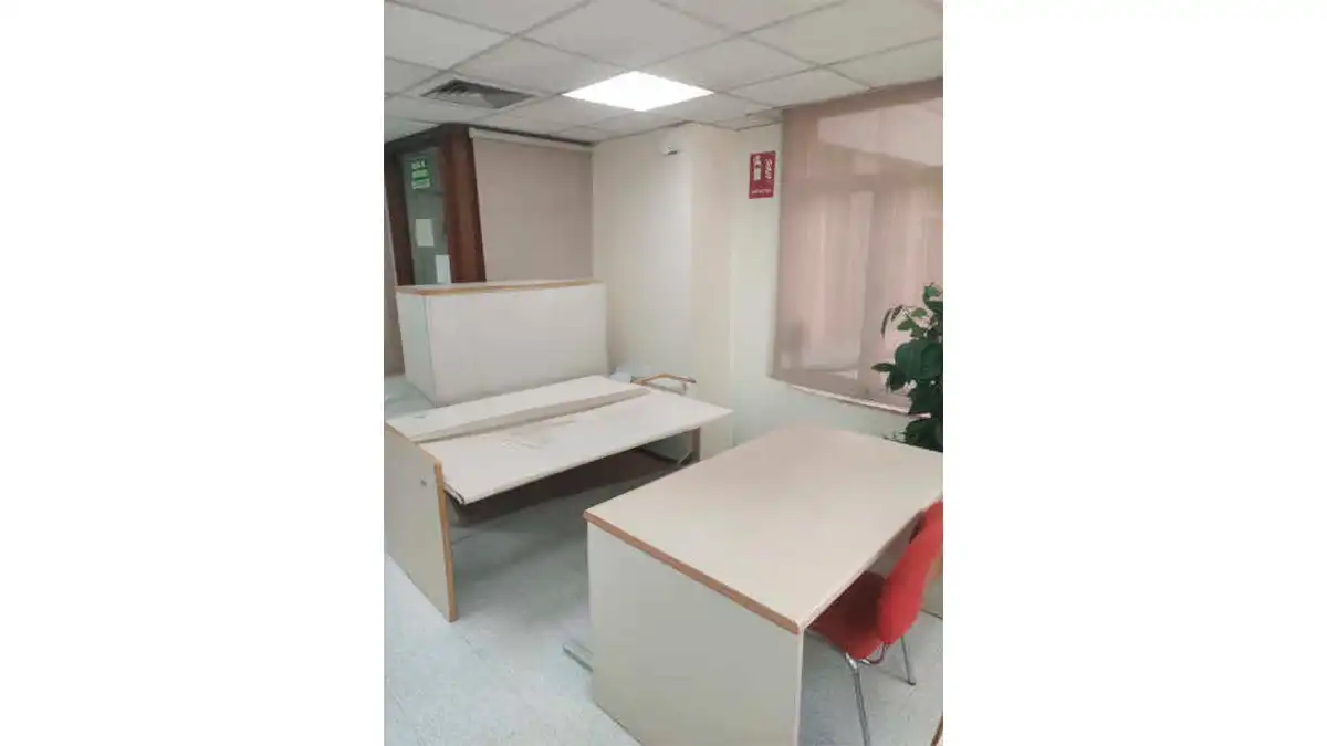 Oficina en venta en ENRIQUE SEGURA OTAÑO, 11, Pardaleras