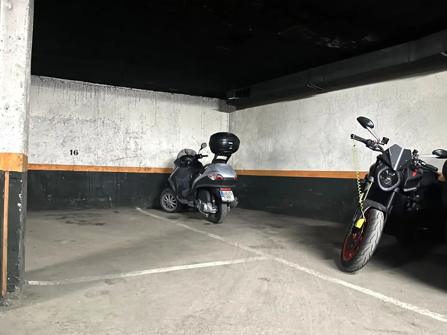 Aparcament de Garatge en venda en Madrid