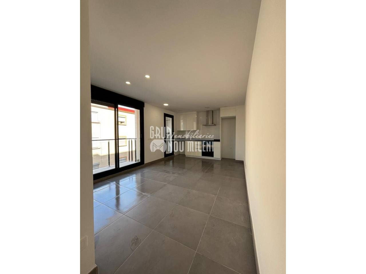 Vista exterior de Pis de lloguer en Massanassa amb Aire condicionat, Terrassa i Traster