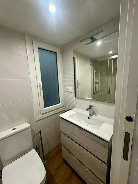 Bathroom of Flat for rent in Burgos  with Heating and Balcony