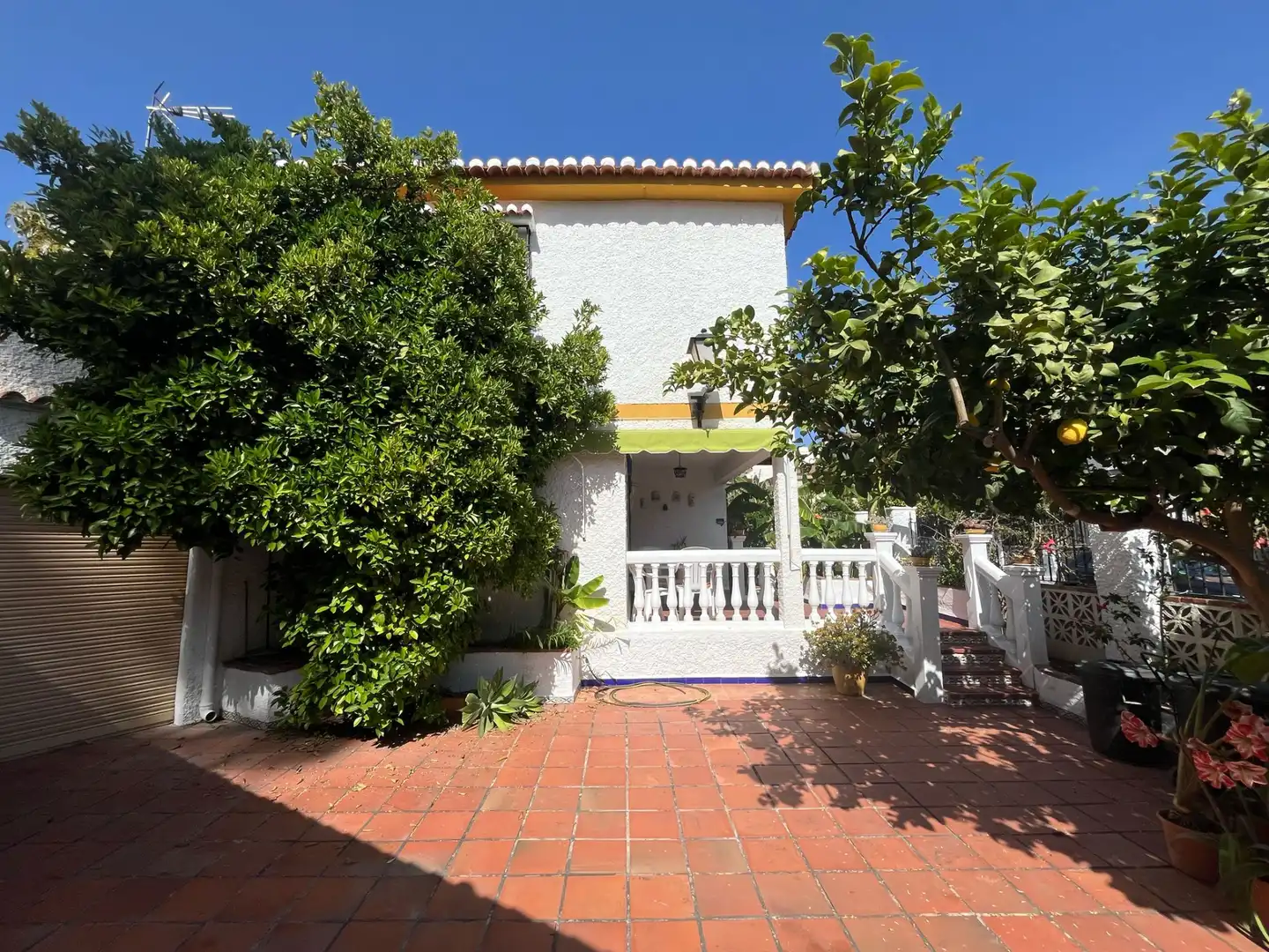 Vista exterior de Casa o xalet en venda en Torrenueva Costa amb Terrassa