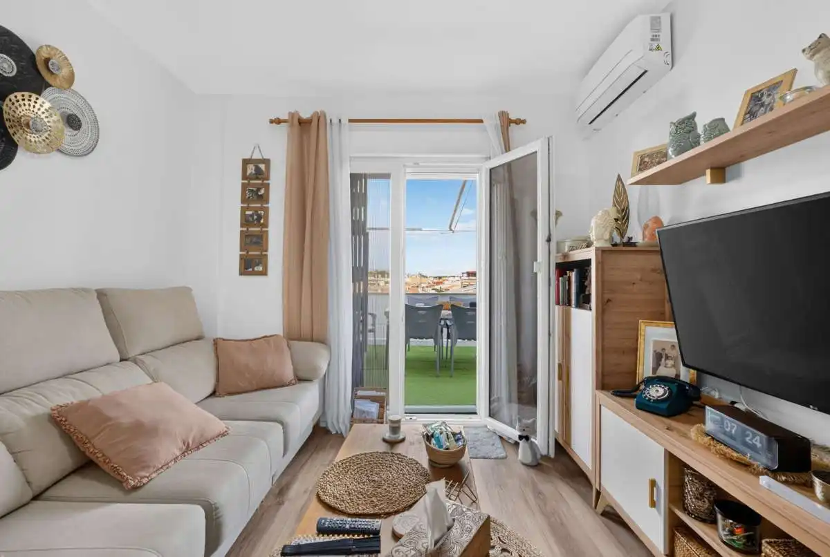 Sala de estar de Ático en venta en San Pedro del Pinatar con Terraza, Trastero y Amueblado