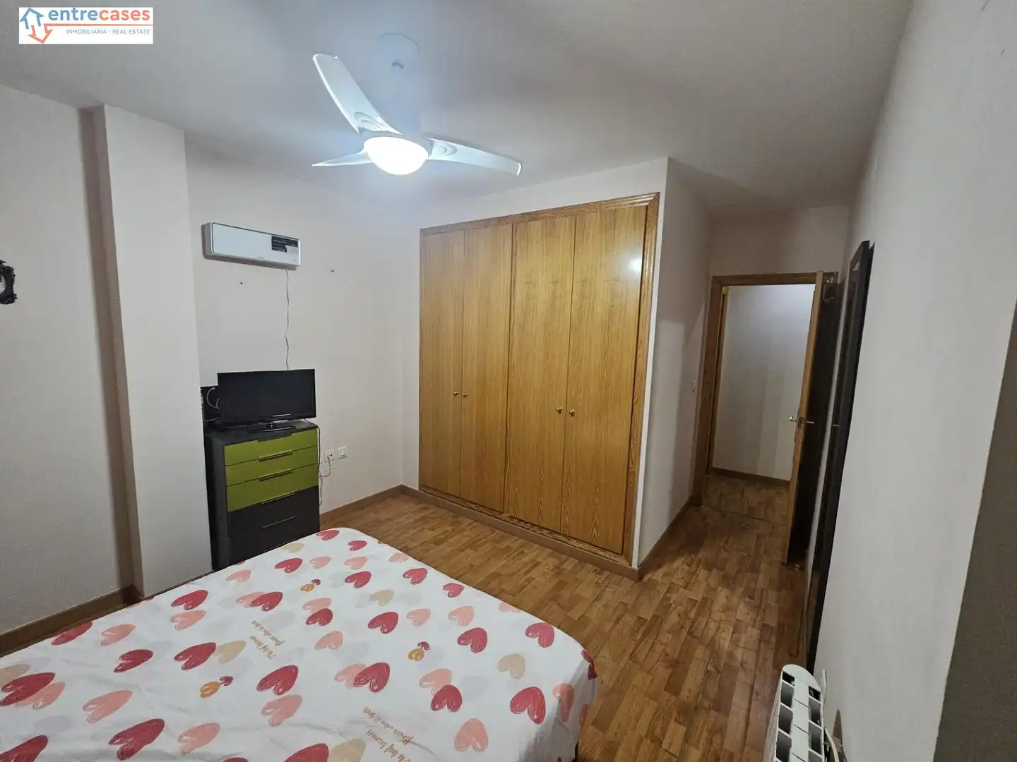 Habitación de Piso en venta en Gilet con Aire acondicionado, Calefacción y Amueblado