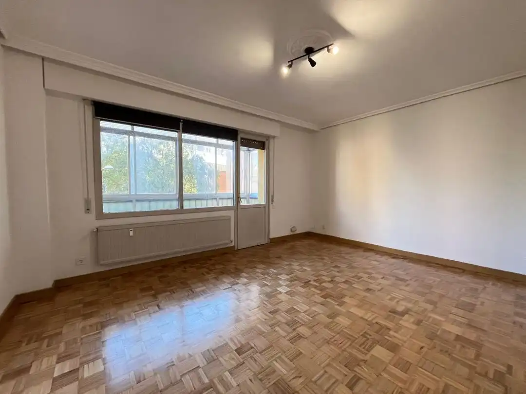 Schlafzimmer von Wohnung zum Verkauf in Barañáin / Barañain mit Heizung und Balkon