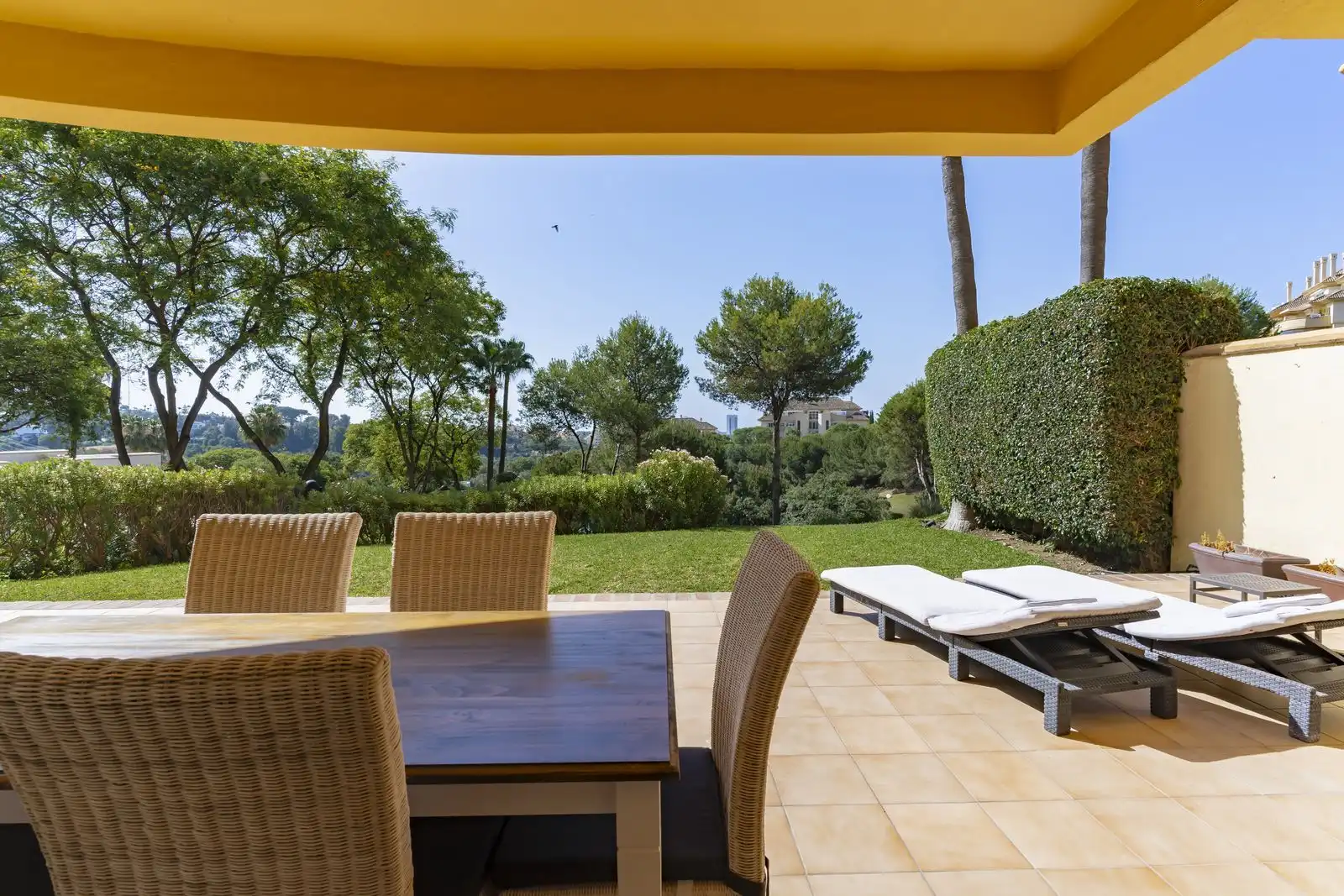 Jardí de Apartament en venda en Marbella amb Aire condicionat, Jardí privat i Terrassa