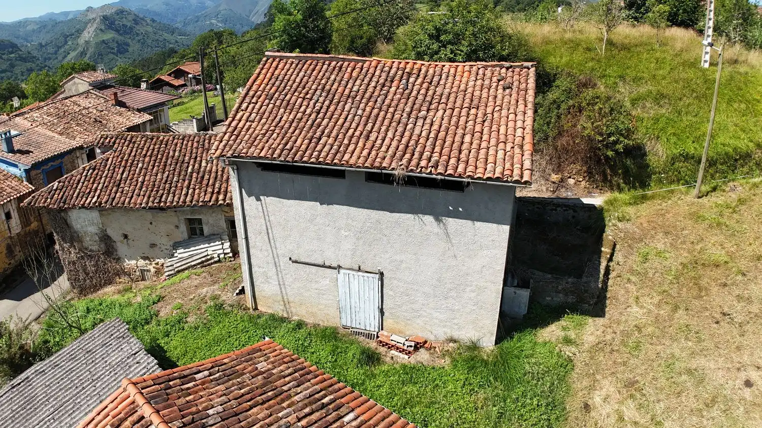 Vista exterior de Casa o chalet en venta en Piloña con Trastero y Piscina