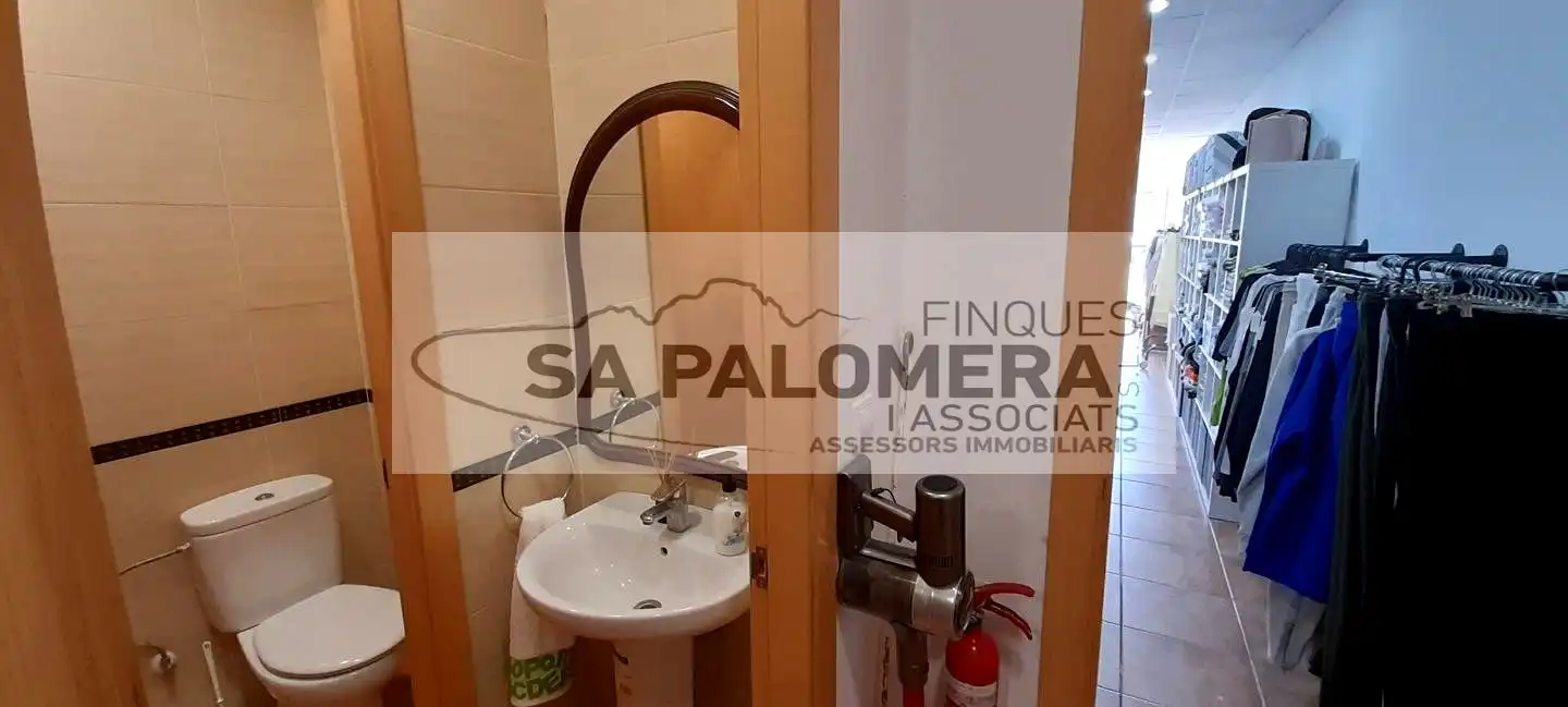 Badezimmer von Geschaftsraum zur Miete in Blanes