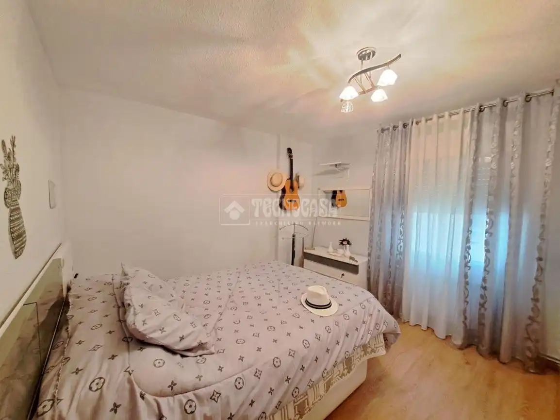 Habitación de Piso en venta en Parla con Calefacción y Terraza