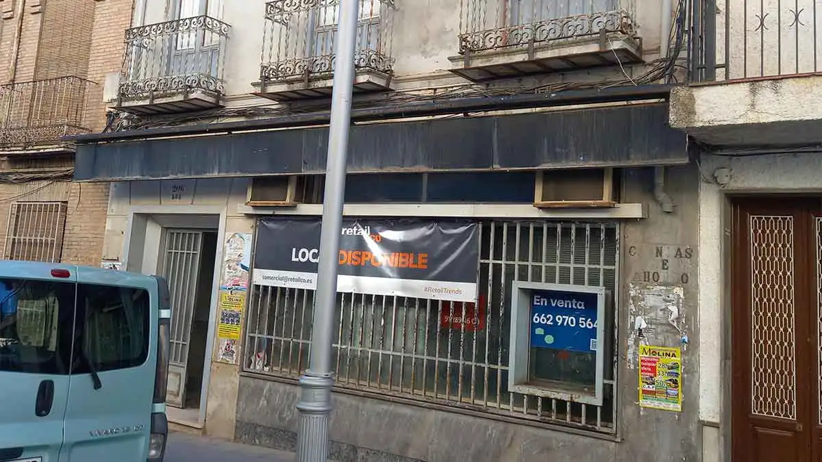 Commercial properties for sale in Pinos Puente