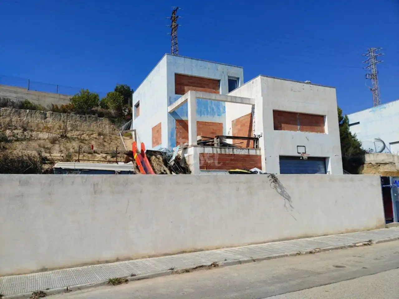 Exterior view of Houses for sale in El Vendrell  with Private garden and Terrace