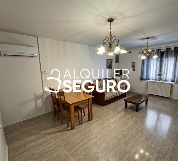 Photo 1 of Flat to rent in Italia, Centro, Madrid