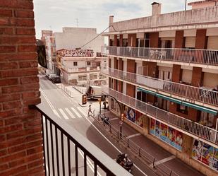 Vista exterior de Apartament en venda en Canet de Mar amb Balcó
