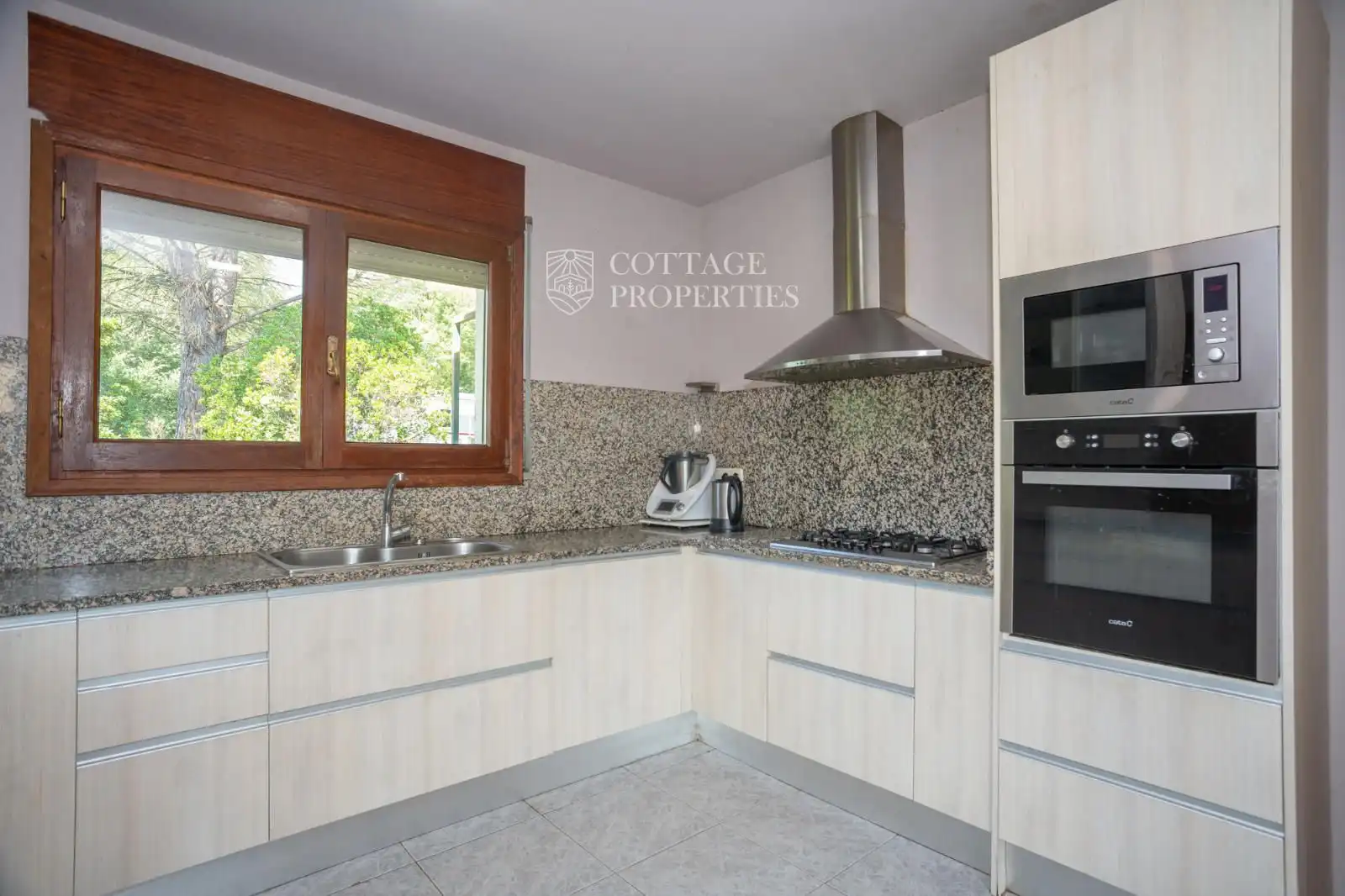 Cocina de Finca rústica en venta en Vilademuls con Aire acondicionado, Calefacción y Piscina