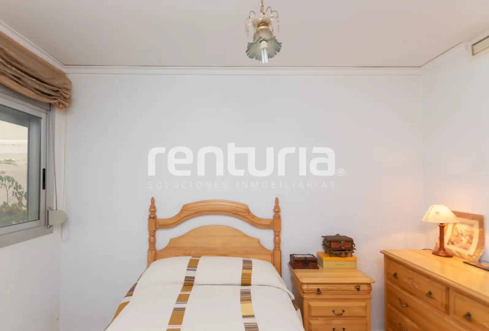Bedroom of Flat for sale in Valencia  with Air Conditioner, Heating and Terrace