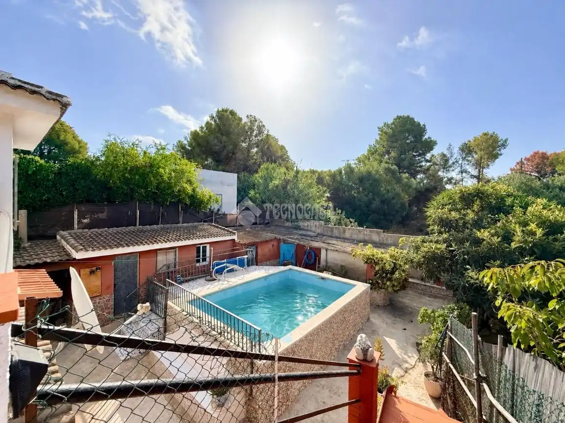 Piscina de Casa o chalet en venta en Vilanova i la Geltrú con Aire acondicionado, Terraza y Piscina