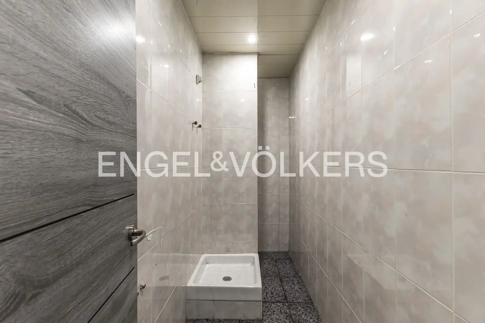 Baño de Piso en venta en Abrera con Aire acondicionado, Calefacción y Balcón